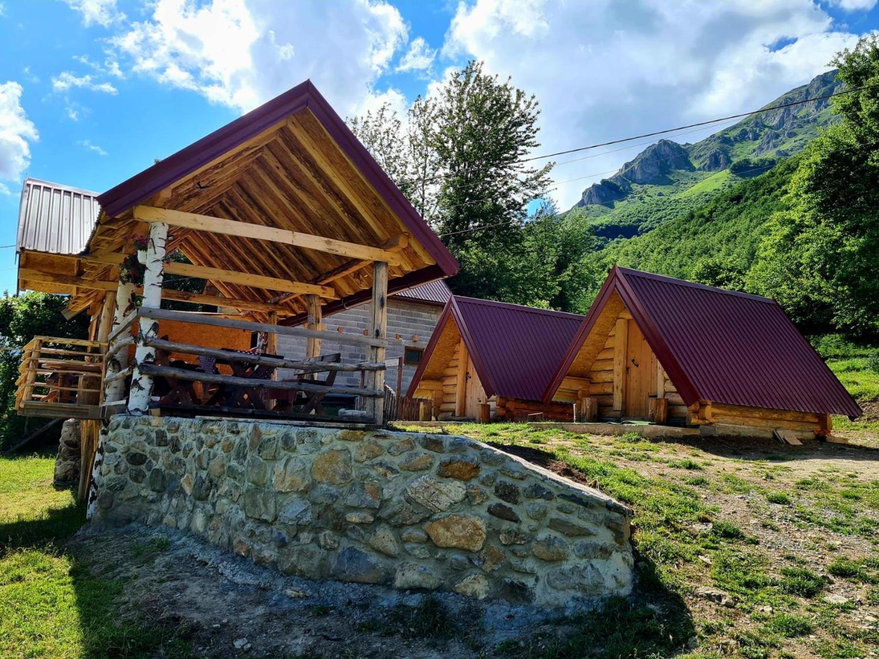 Bungalows Malagic Gusinje Екстер'єр фото